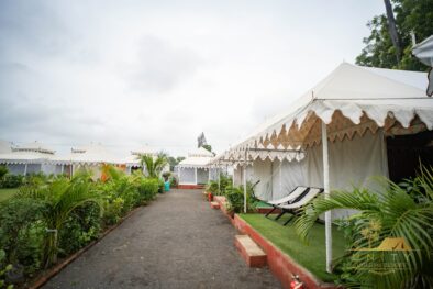 tent stay near statue of unity